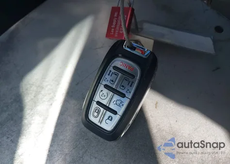 2022 Chrysler Voyager Lx из США, поврежденный, VIN 2C4RC1CG0NR208549